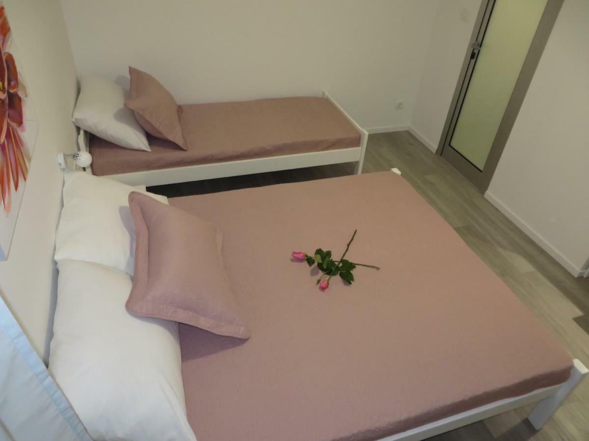 Apartmani Raos Dugi Rat Εξωτερικό φωτογραφία