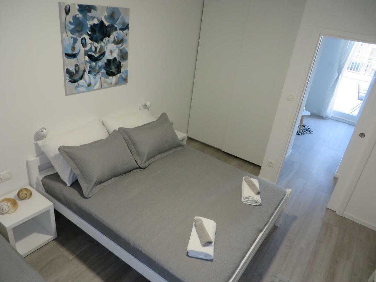 Apartmani Raos Dugi Rat Εξωτερικό φωτογραφία